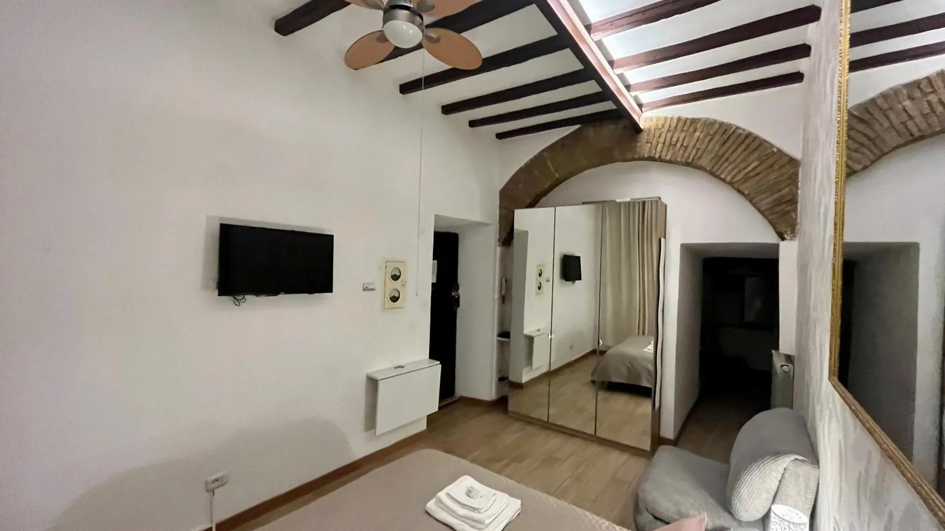 Cappellari Urban Loft Apartment Rome Italy