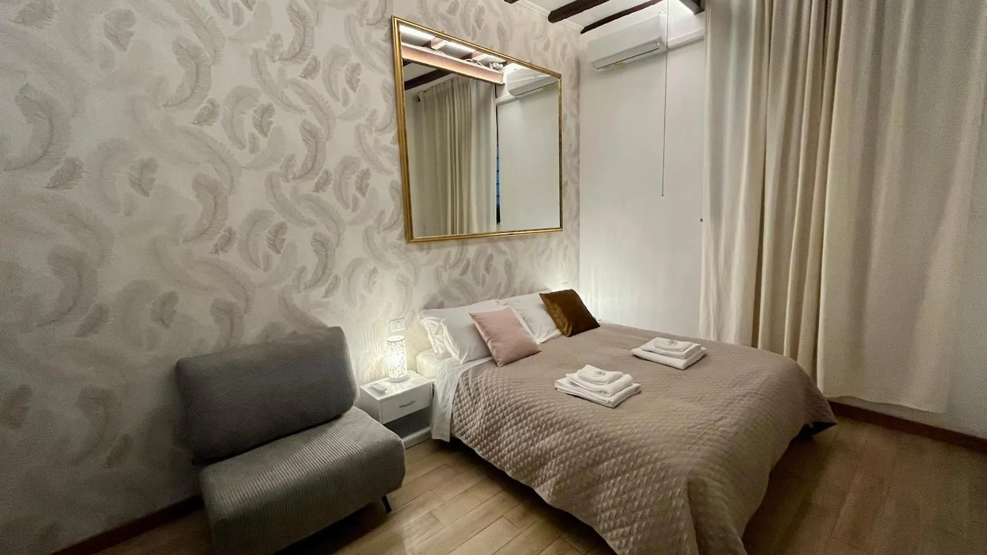 Cappellari Urban Loft Apartment Rome 0*,  Italy