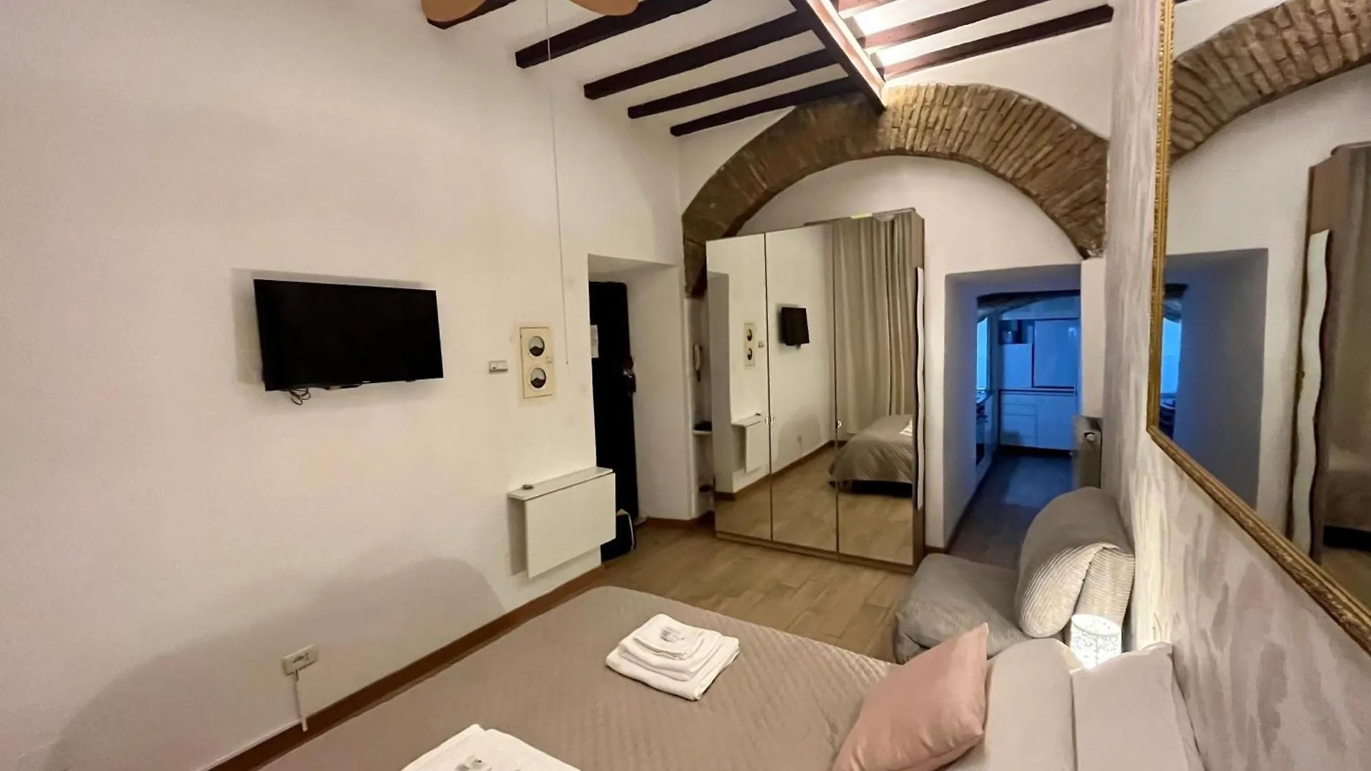 Cappellari Urban Loft Apartment Rome 0*,  Italy